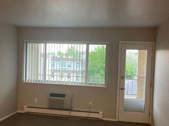 3rd image of 621 W Prentice Ave #11759563