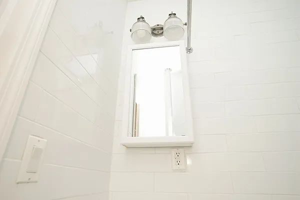 Rented by Norman Raindel, LREB | media 42