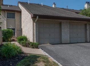135 Thoreau Dr, Plainsboro, NJ