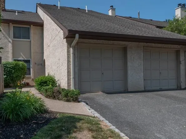 135 Thoreau Dr, Plainsboro, NJ 08536