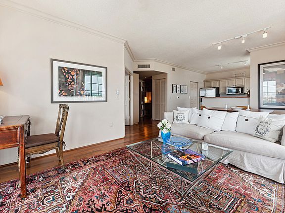 4th image of 651 Okeechobee Blvd APT 1102