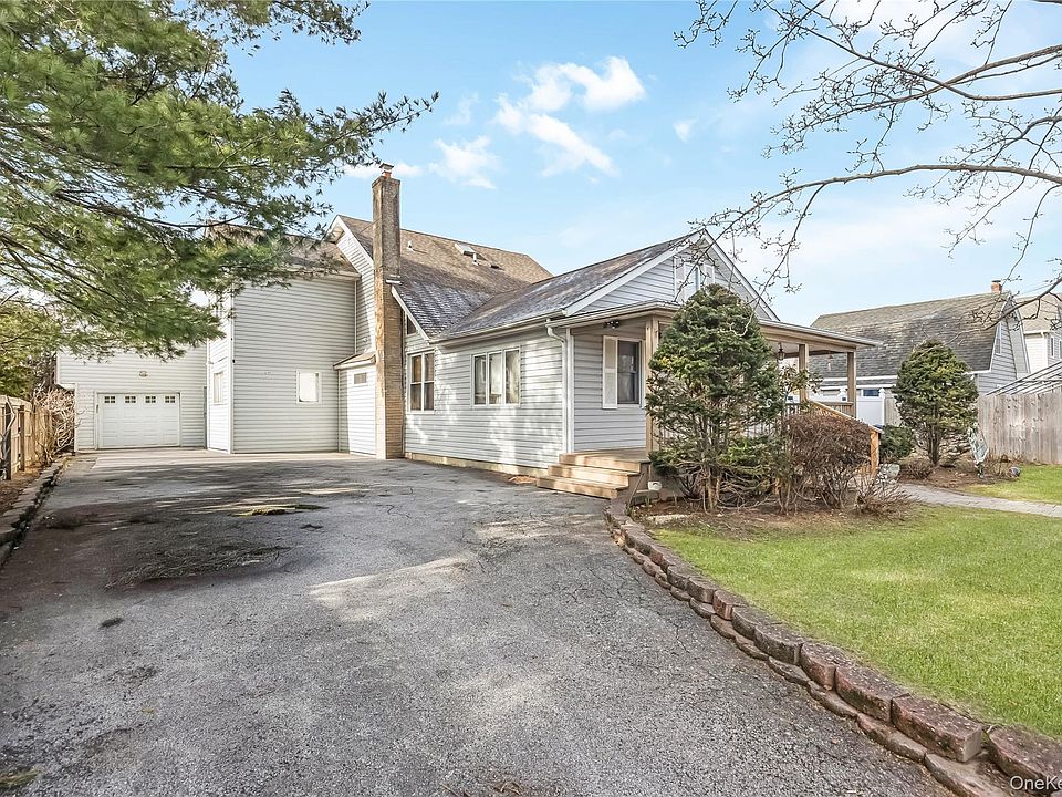 1st image of 8 Alexander Avenue