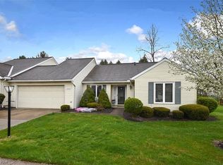 16460 Commons Oval, Strongsville, OH 44136