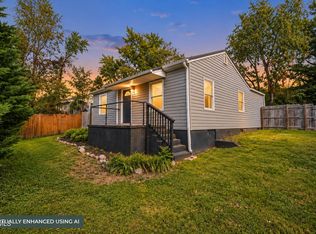 1228 Indian Ridge Rd, Johnson City, TN 37604