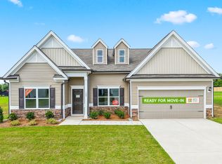 122 Smith Farms Dr, Lillington, NC 27546