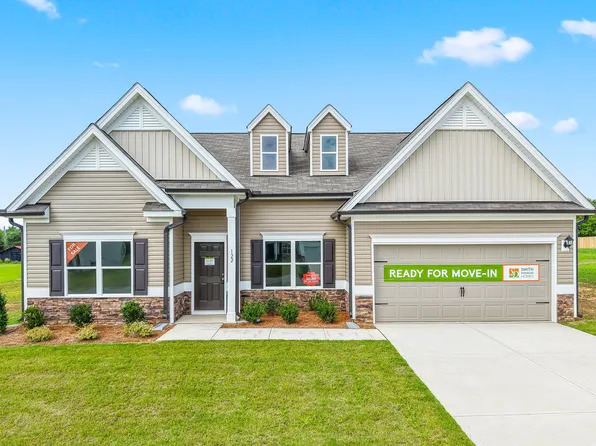 122 Smith Farms Dr, Lillington, NC 27546