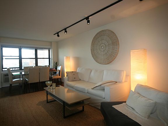 2nd image of 874 E Broadway #3U