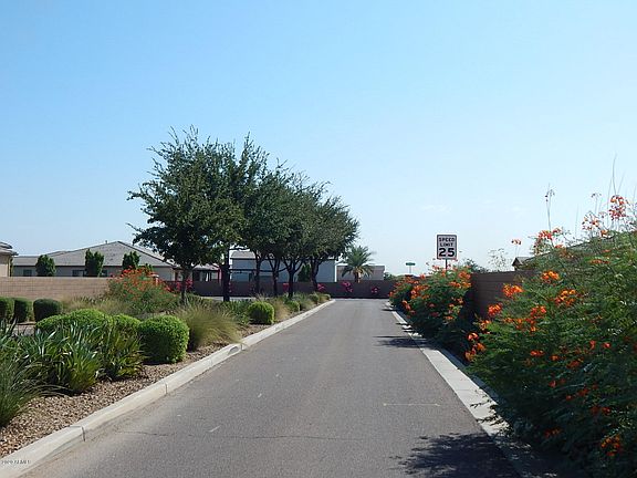 5th image of 16033 W Cinnabar Ct #31