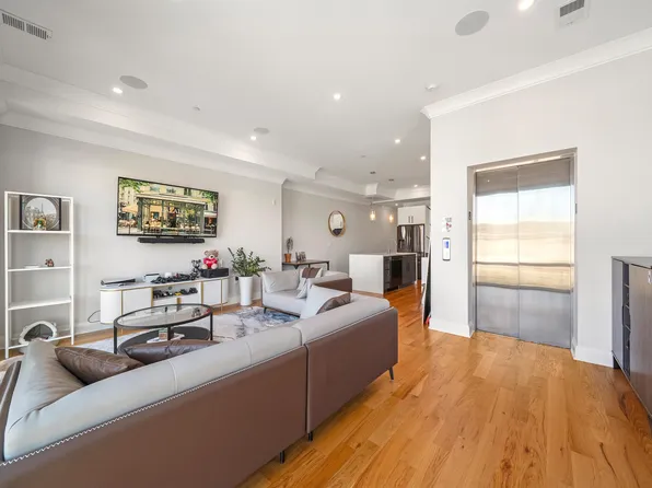 3305 Pleasant Ave #2, Union City, NJ 07087
