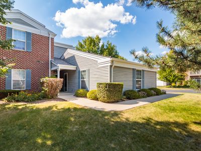 8327 Cottonwood Ct #8237, Fox Lake, IL, 60020