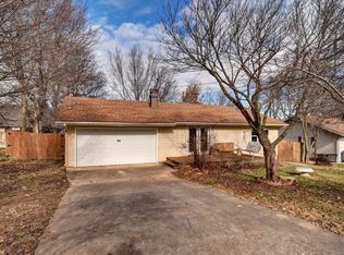 2653 E Cragmont St, Springfield, MO 65804