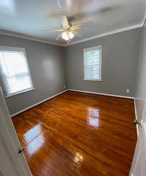 942 Frederick Ave NW — Photo 10
