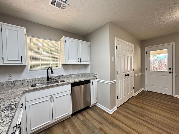 5th image of 1201 Canaan Ct