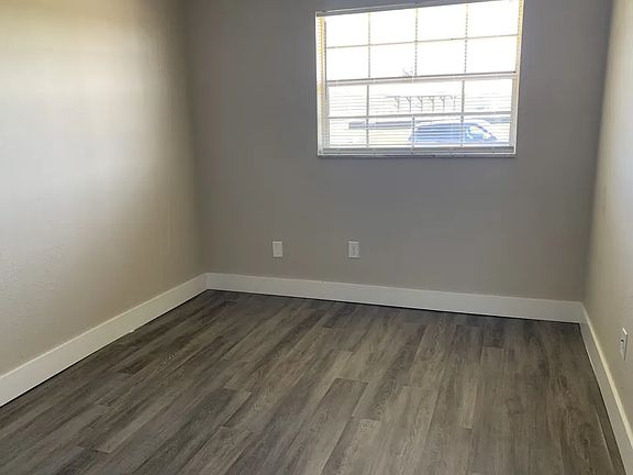 4th image of 5618 12th Ave S