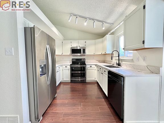 3rd image of 12267 Forest Way #1