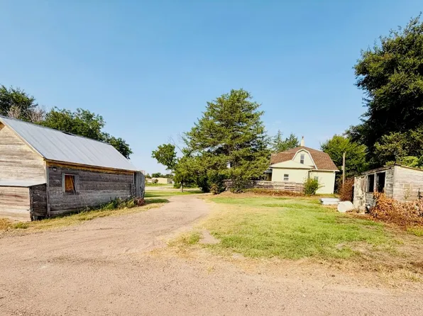 321 W G St, Trenton, NE 69044