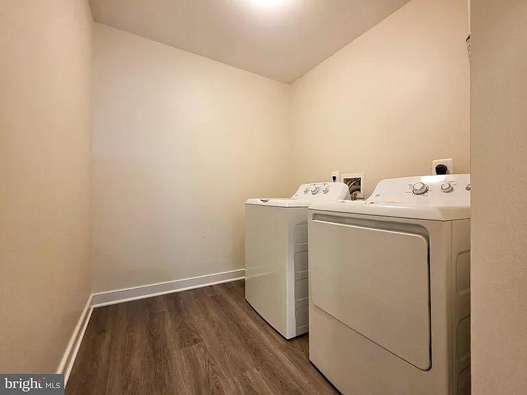 3300 Broker Ln — Photo 25