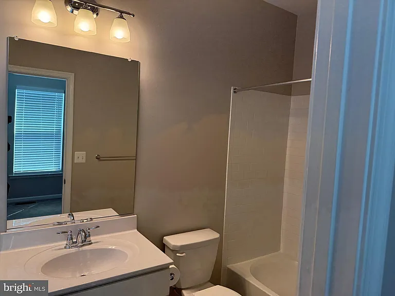 221 Narrowleaf Way — Photo 54