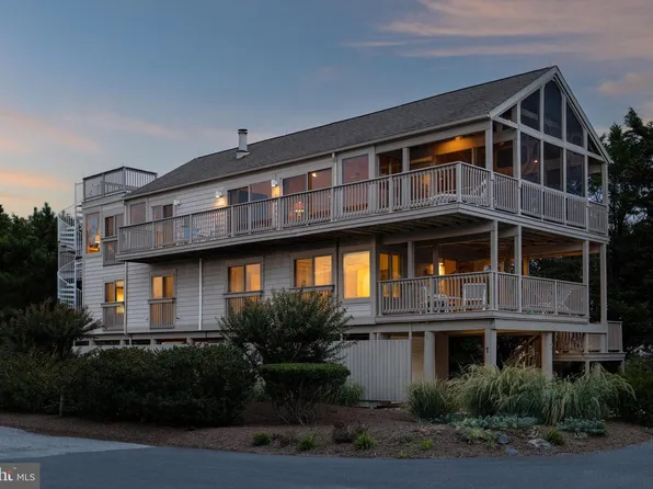 7 Sand Dunes Dr, Dewey Beach, DE 19971