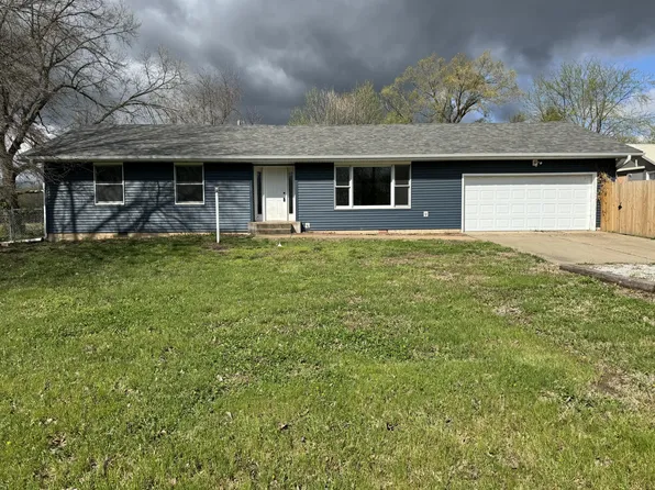 734 E Broadway Street, Bolivar, MO 65613