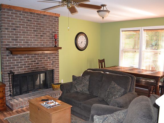 Den w/ fireplace