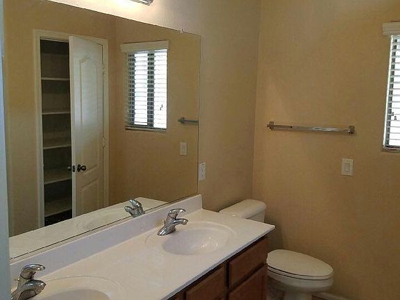5th image of 2426 W Lucia Dr