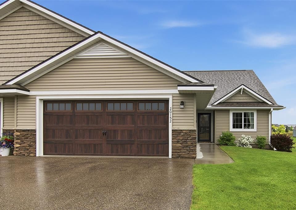 1st image of 20152 62nd Avenue