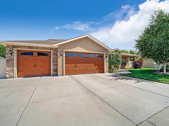 2nd image of 2106 Settlers Ln