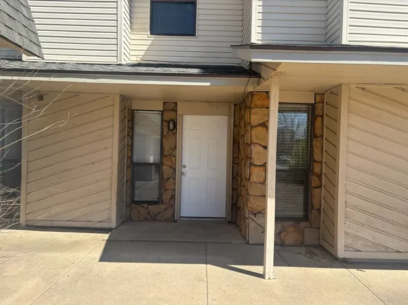 2903 NE Tortoise Dr APT B, Lawton, OK 73507