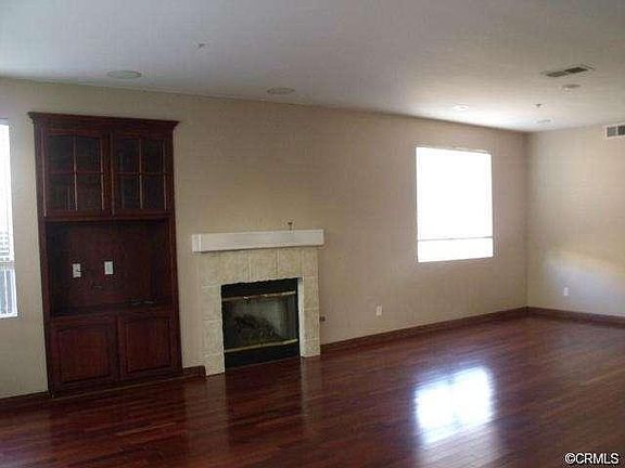 3rd image of 4982 Saint Albert Dr