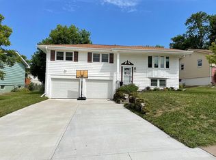 9428 Jaynes St, Omaha, NE 68134