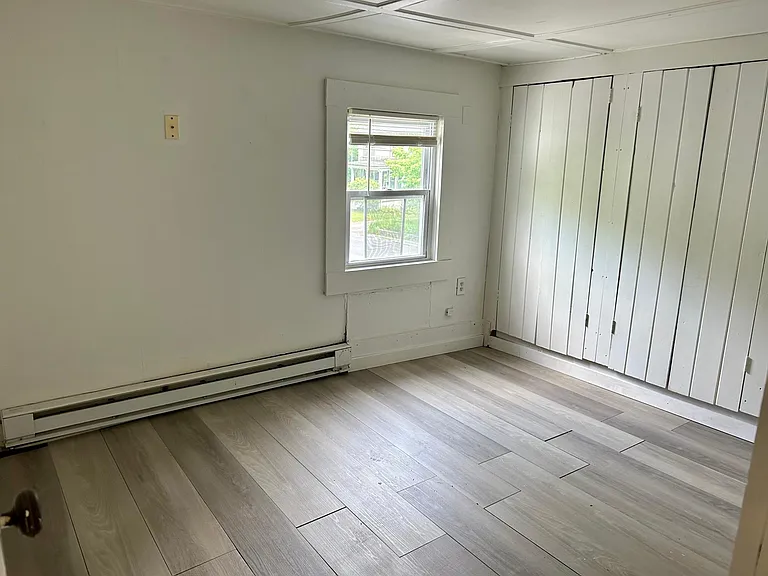 120 Tinker St #4 — Photo 4