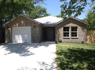 613 SW 20th St, Grand Prairie, TX 75051