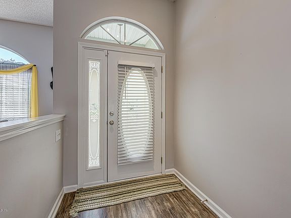 5th image of 2466 E Misty Water Dr