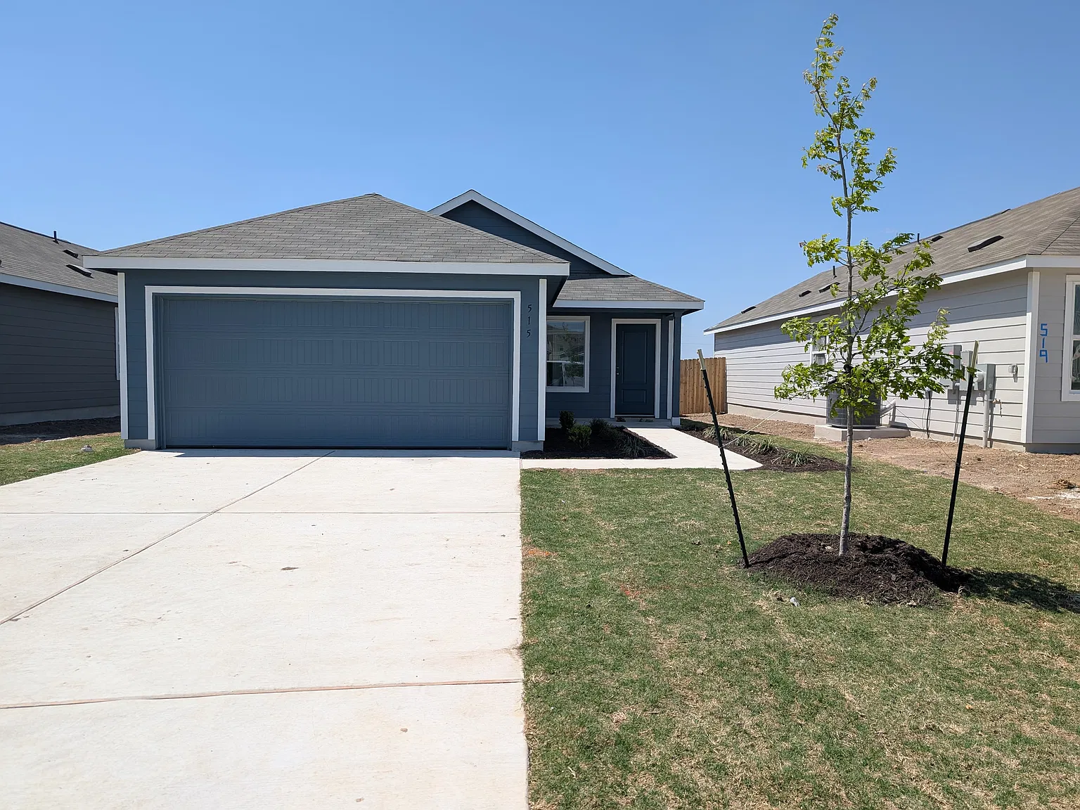 3 bed, 1421 sqft, $1,770 — Photo 2