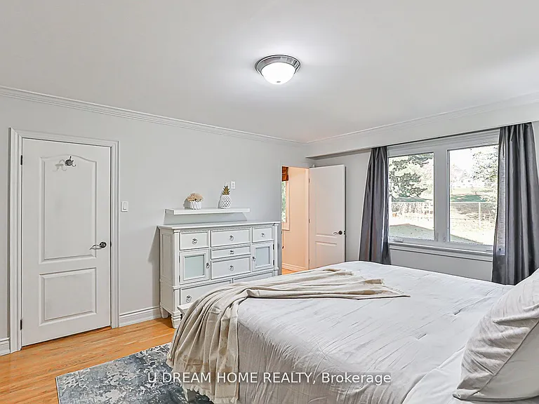 31 Shawfield Cres — Photo 22