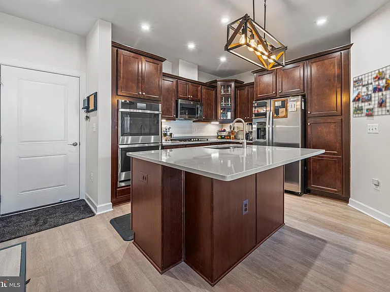 12384 Azure Ln — Photo 6