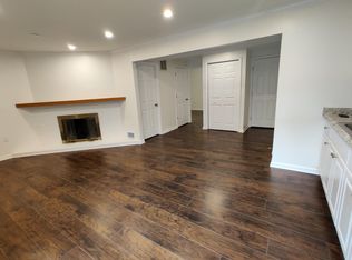 7075 Leewood Forest Dr, Springfield, VA 22151