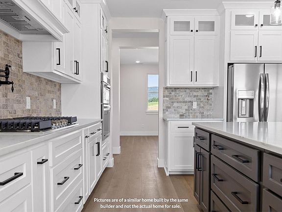 3rd image of 109 Pinnacle Point Ln