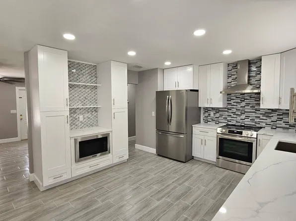 674 25th St SW, Vero Beach, FL 32962