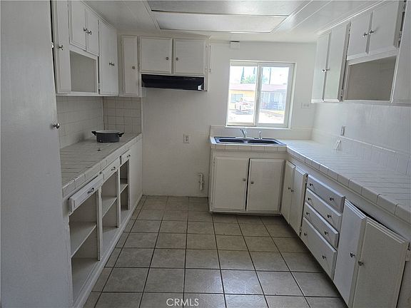 4th image of 619 Saint Croix Way