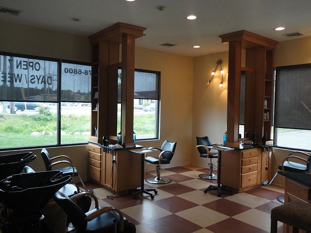 2nd image of 408 Centre Ave #2