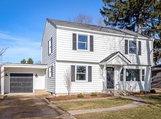 219 Jefferson St, Geneva, IL 60134