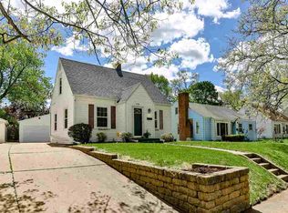 1714 Ohio Pkwy, Rockford, IL 61108