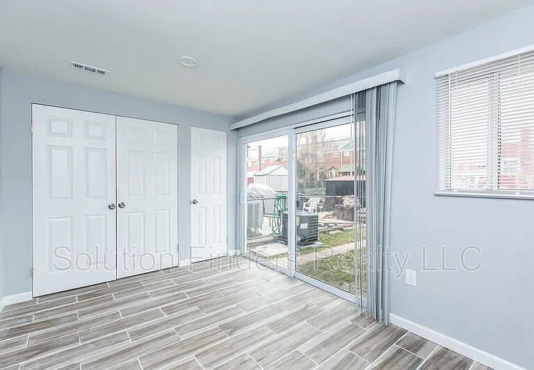 2032 Kelmore Rd — Photo 5