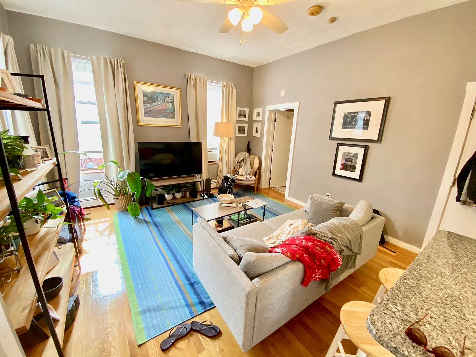 1 bed, 1.0 bath, $2,400 — Photo 3