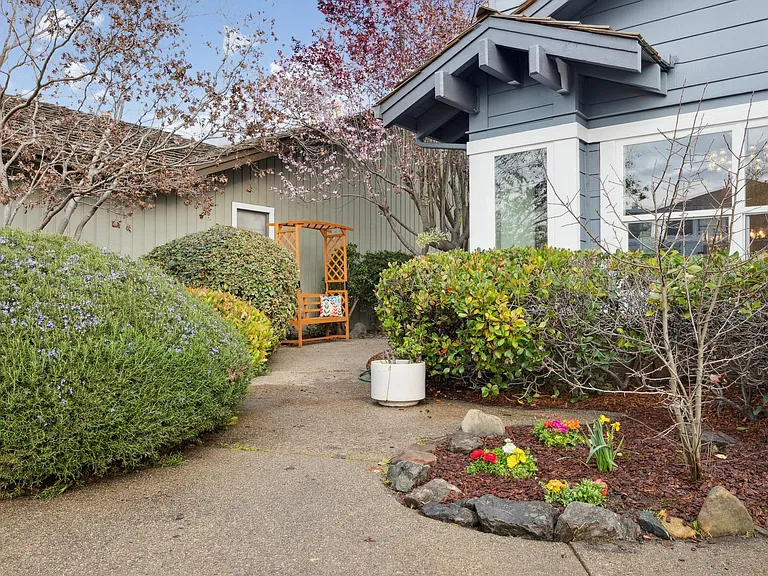 30 Sea Brg — Photo 51