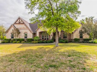 5309 Oak Mill Dr, Fort Worth, TX 76135