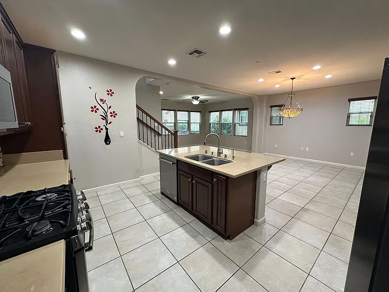 725 N Claret Ln — Photo 7