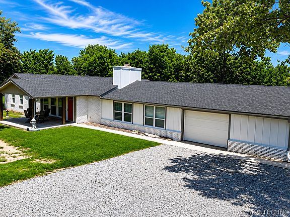 5th image of 428773 E 1131st Rd